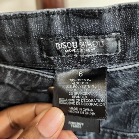 Bisou Bisou Denim Mermaid Skirt. Size 6 - Picture 4 of 6